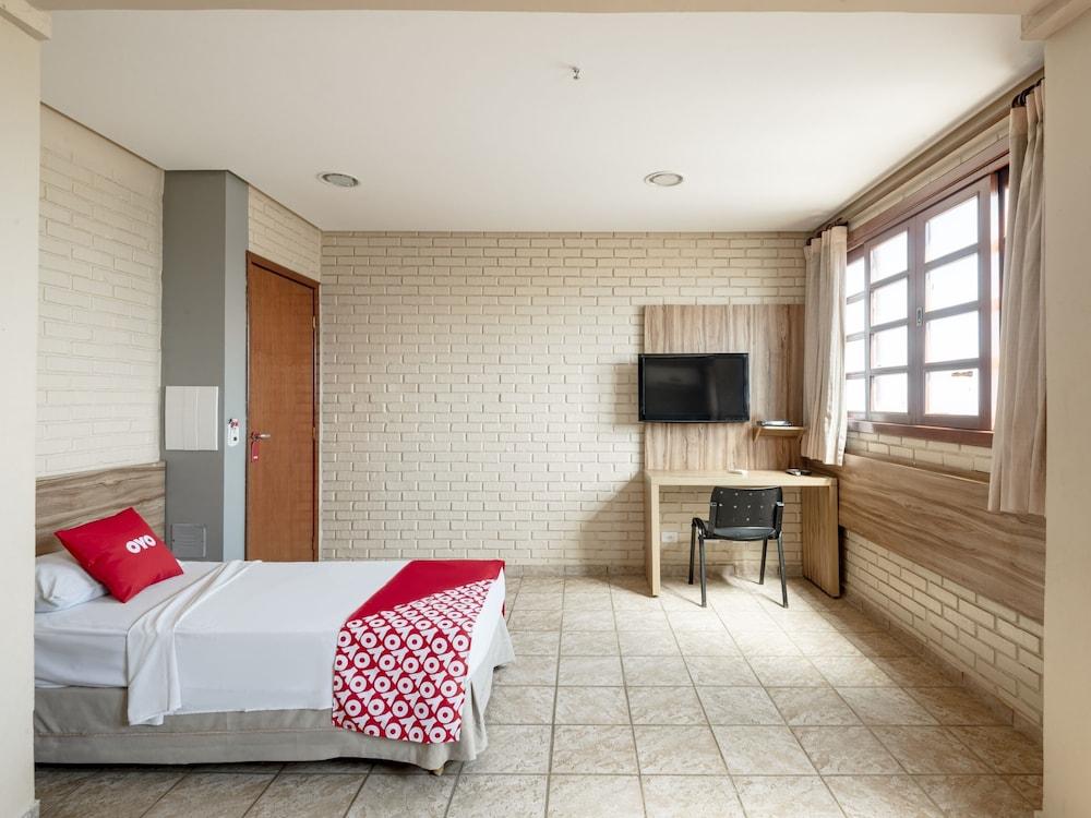 Rede Andrade Goiania Centro Hotel ภายนอก รูปภาพ