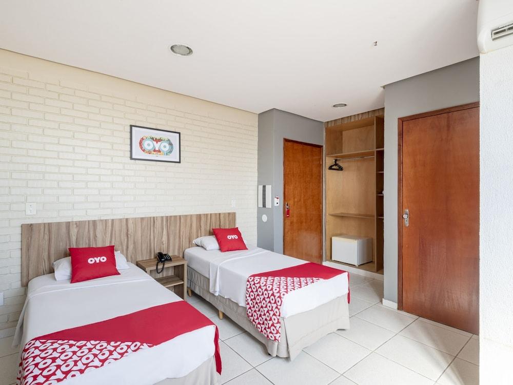 Rede Andrade Goiania Centro Hotel ภายนอก รูปภาพ