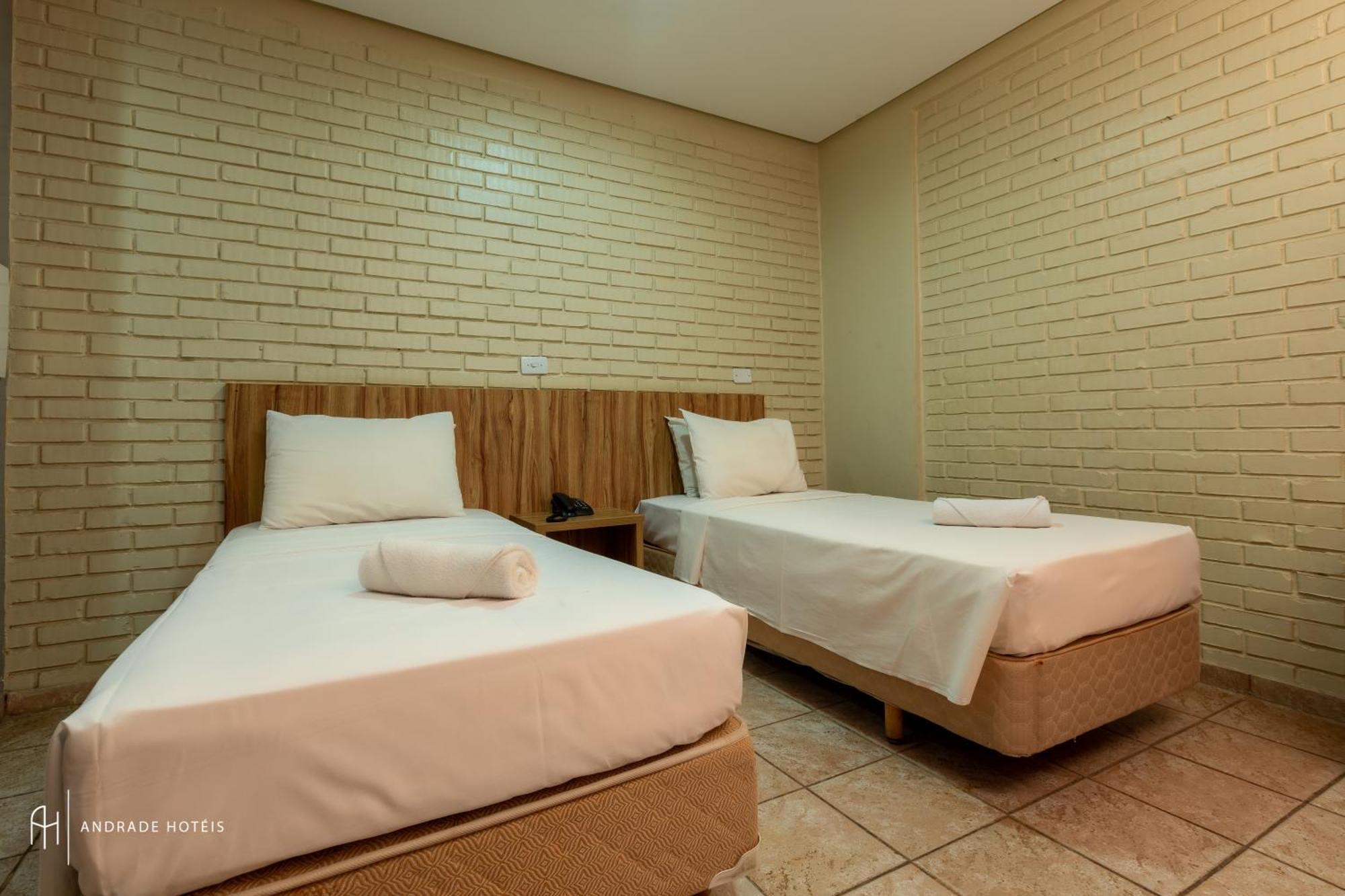 Rede Andrade Goiania Centro Hotel ภายนอก รูปภาพ