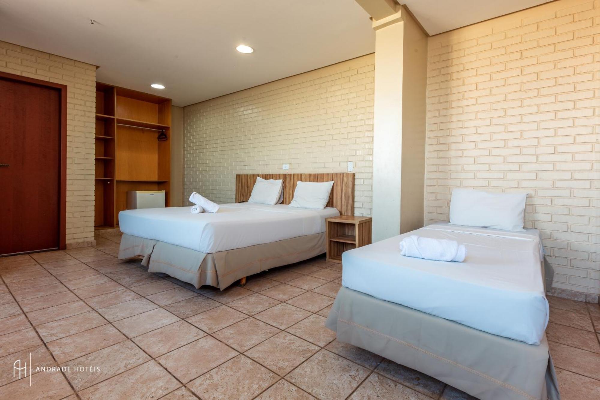 Rede Andrade Goiania Centro Hotel ภายนอก รูปภาพ