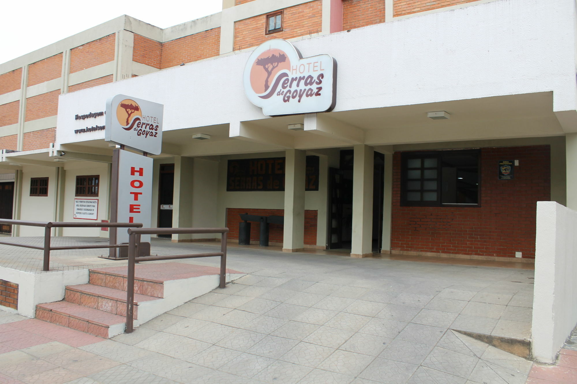 Rede Andrade Goiania Centro Hotel ภายนอก รูปภาพ