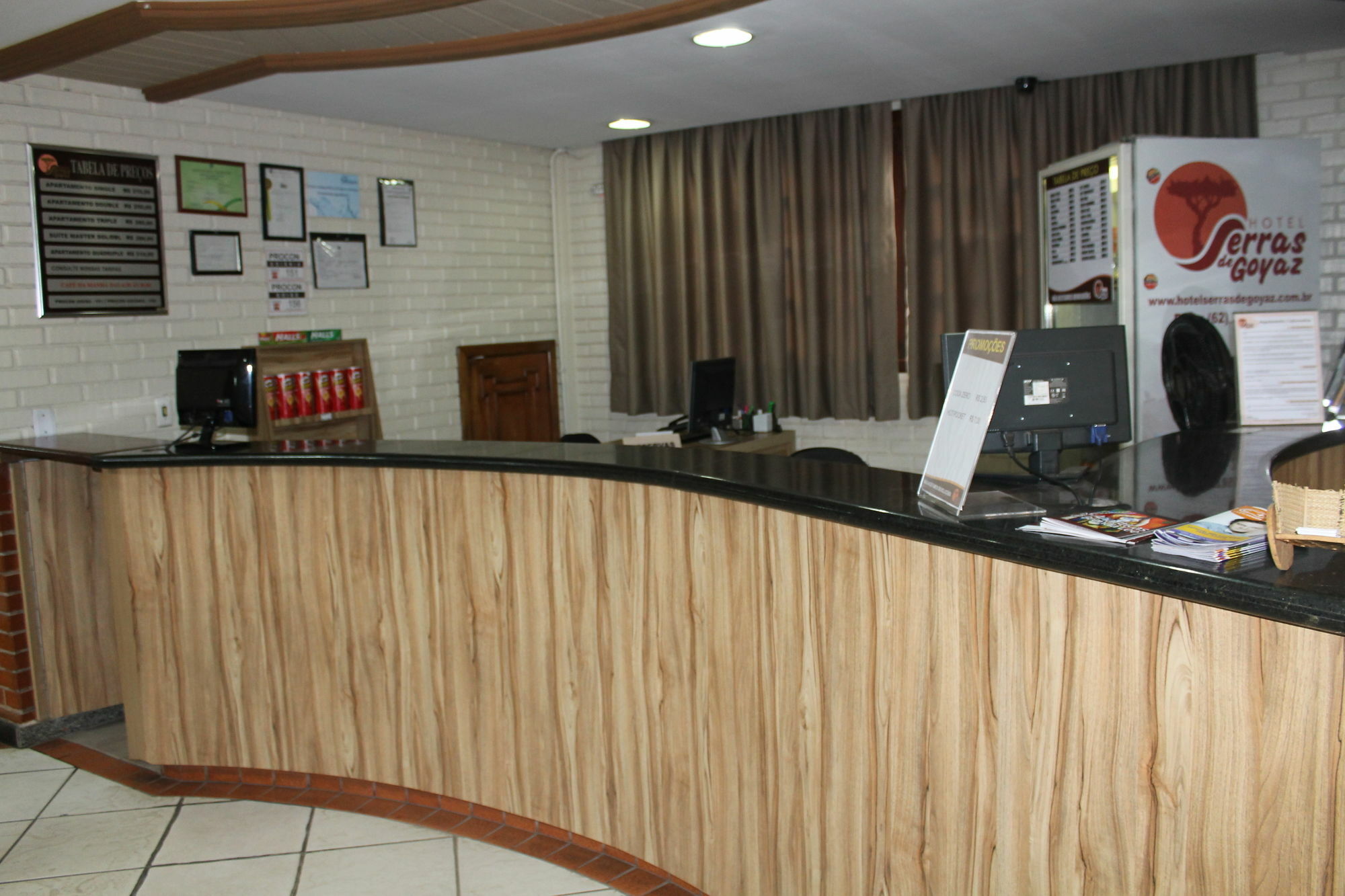 Rede Andrade Goiania Centro Hotel ภายนอก รูปภาพ
